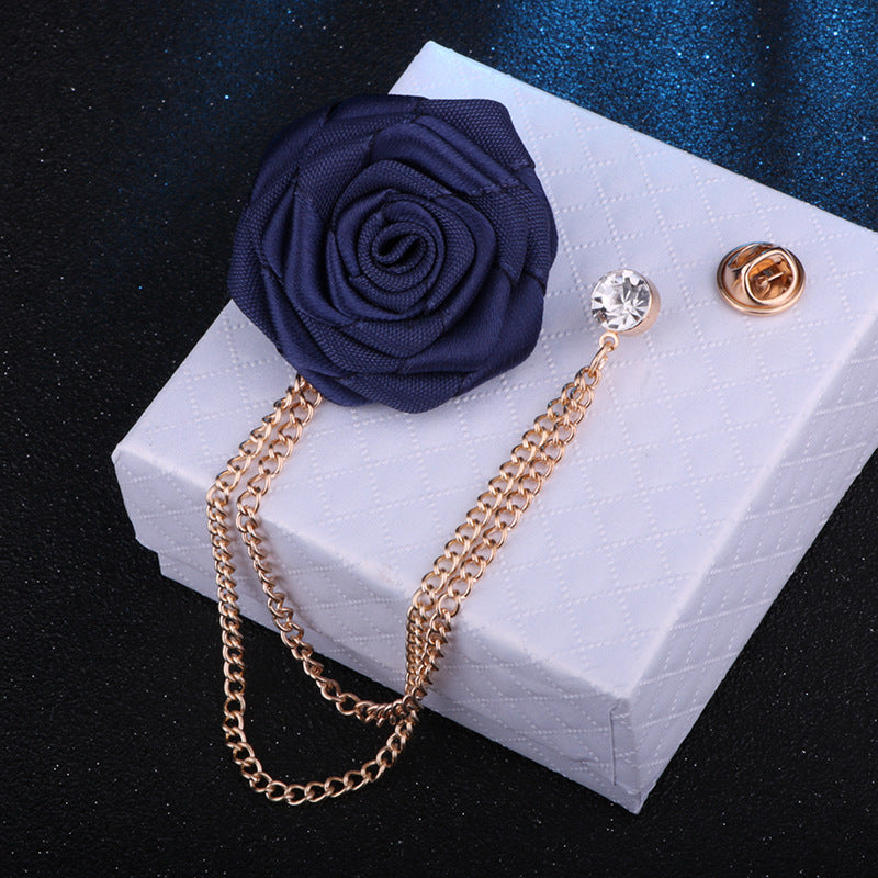 Ansteckschmuck – Everlasting Love Chain
