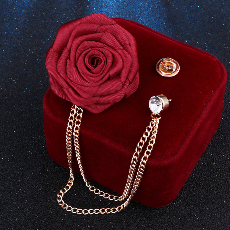 Ansteckschmuck – Everlasting Love Chain