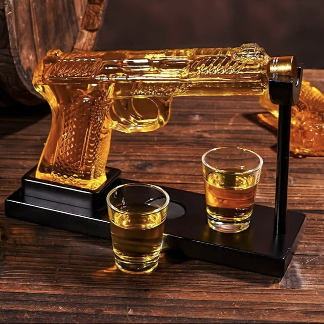 Pistol Design Whiskey Decanter Set with 2 Shot Glasses, Unique Handcrafted Glass Bottle for Whiskey Lovers & Father's Day Gifts